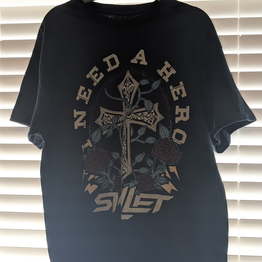 Skillet Tour 24 Concert Shirt  I Need A Hero Jesus Christian Rock Alternative M